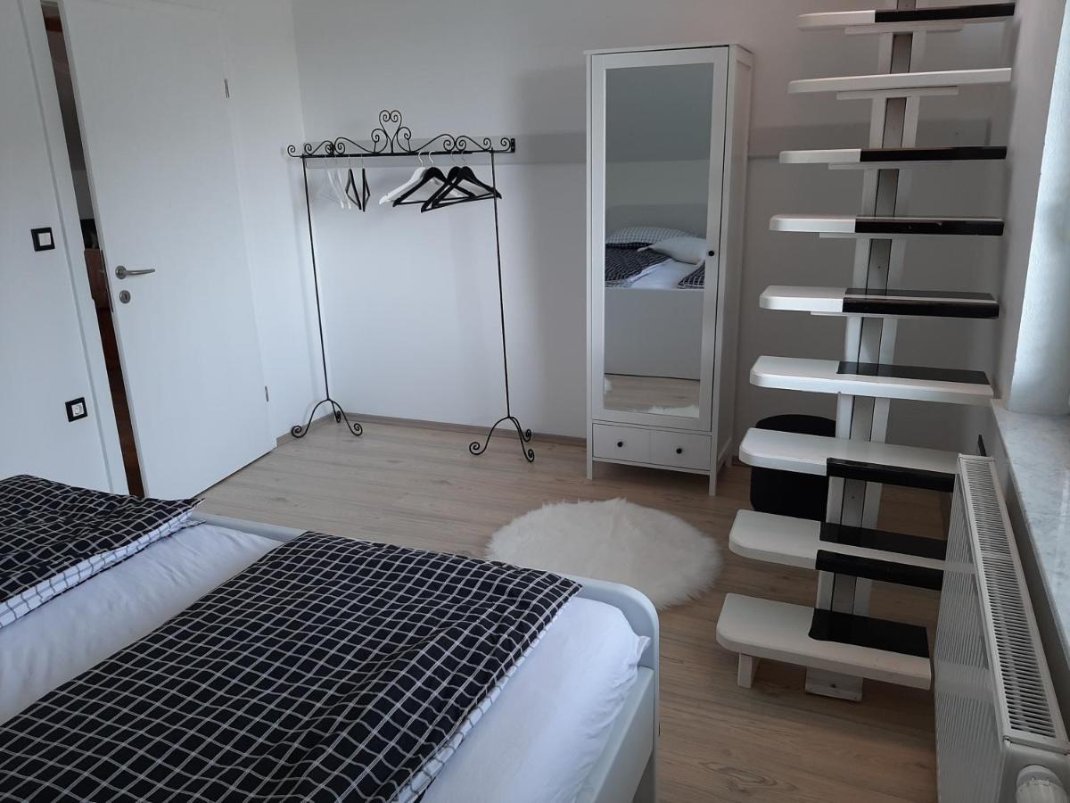 Apartma Vester Apartment *