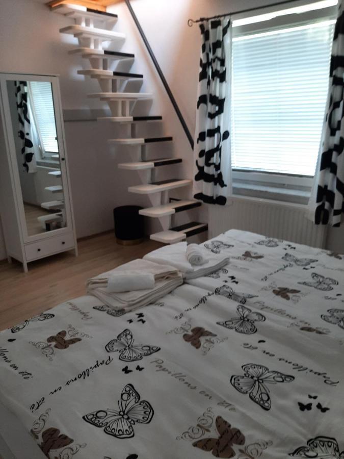 Apartma Vester Apartment *